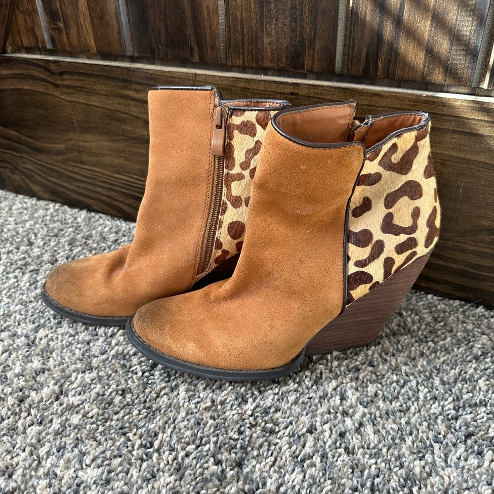 Very Volatile Leopard Ankle Booties